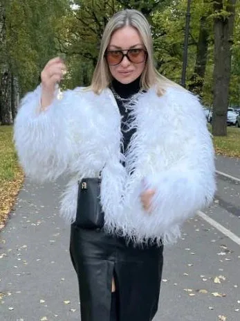 2025 Women Faux Fur Coat Autumn Winter High Quality Fluffy Short Coat Faux Fur Jacket