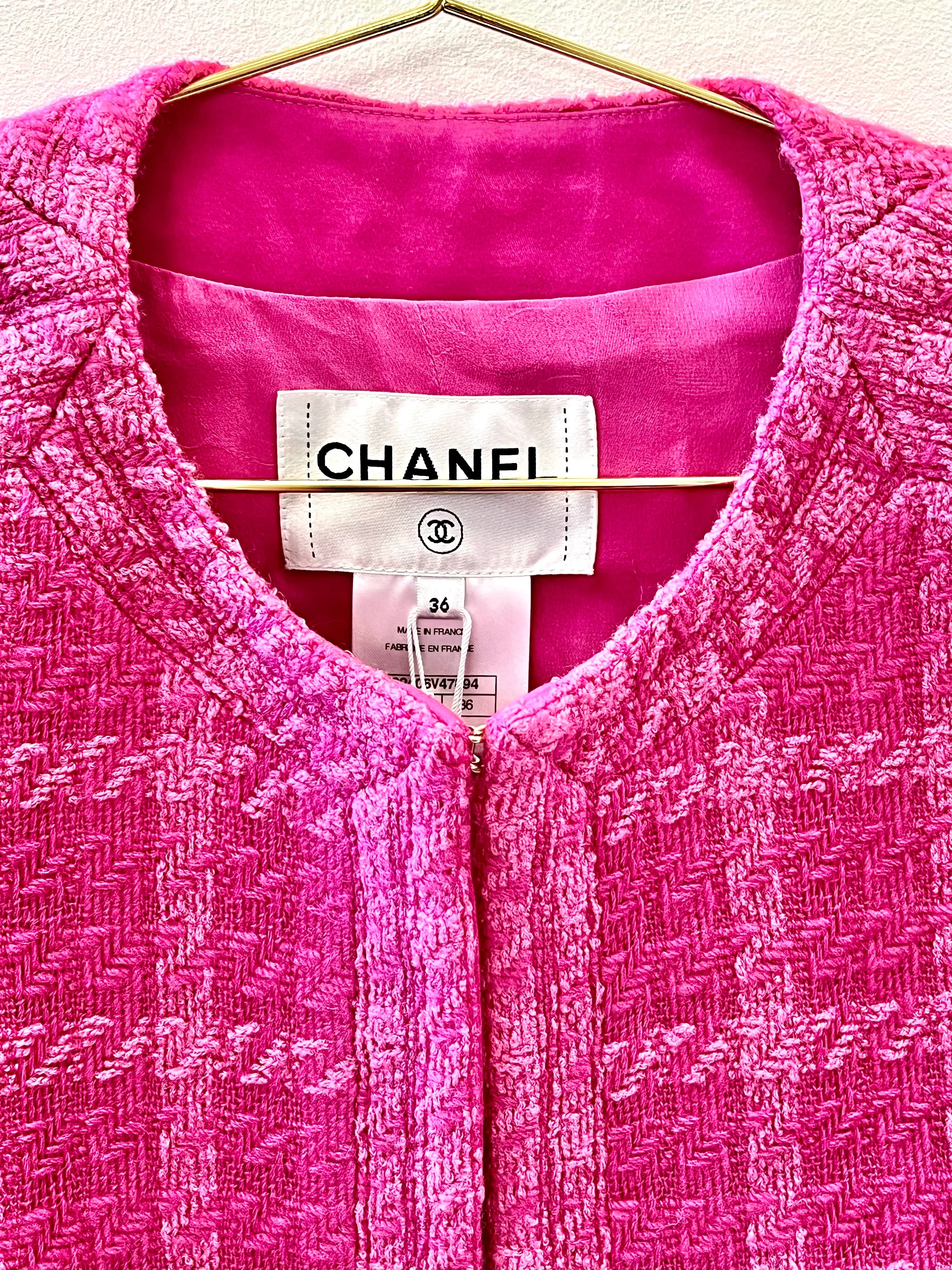 CHANEL CAMELLIA TWEED CAPE JACKET