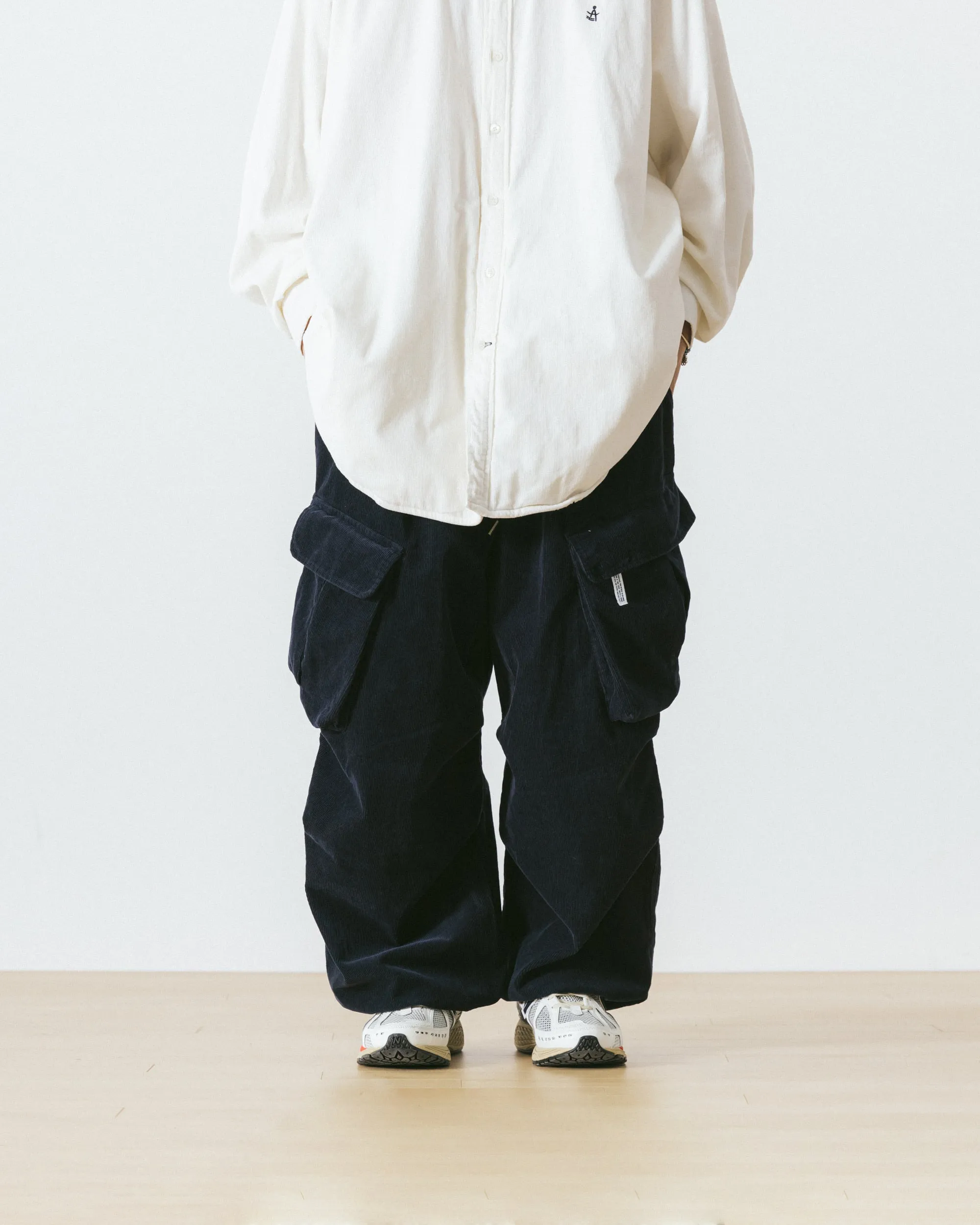 CORDUROY OBLIQUE CARGO BALLOON PANTS - NAVY