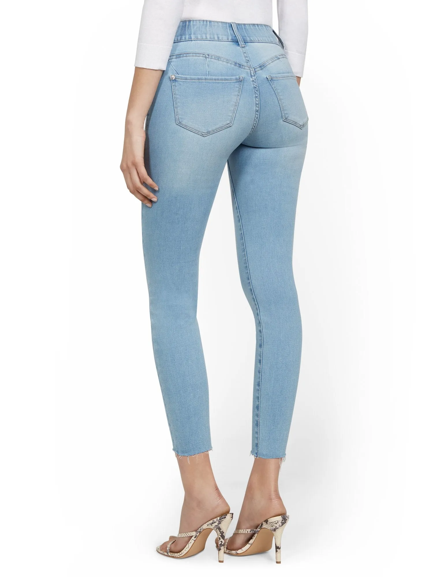 Petite Mya Curvy High-Waisted Sculpting No Gap Super-Skinny Ankle Jeans - Light Wash