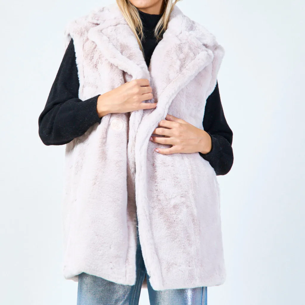 Stylish sleeveless faux fur vest wholesale