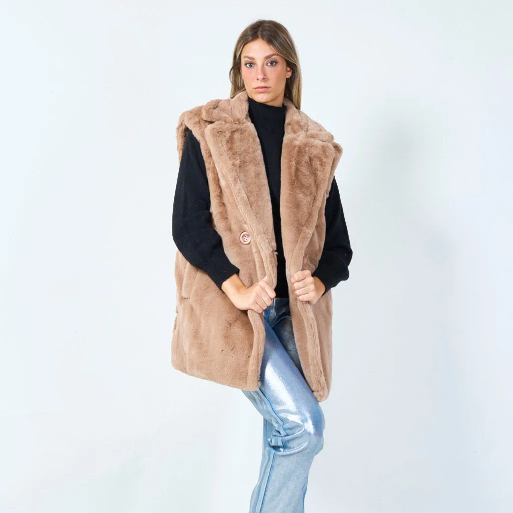 Stylish sleeveless faux fur vest wholesale